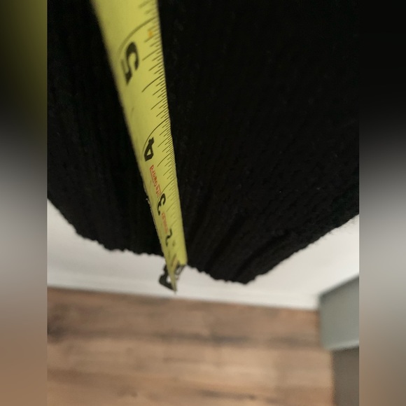 Woman’s Rib-Knit Sleeveless Duster Vest - Picture 4 of 9